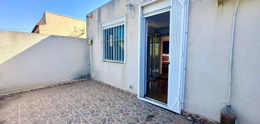 Townhouse Guardamar del Segura Alicante - image 16