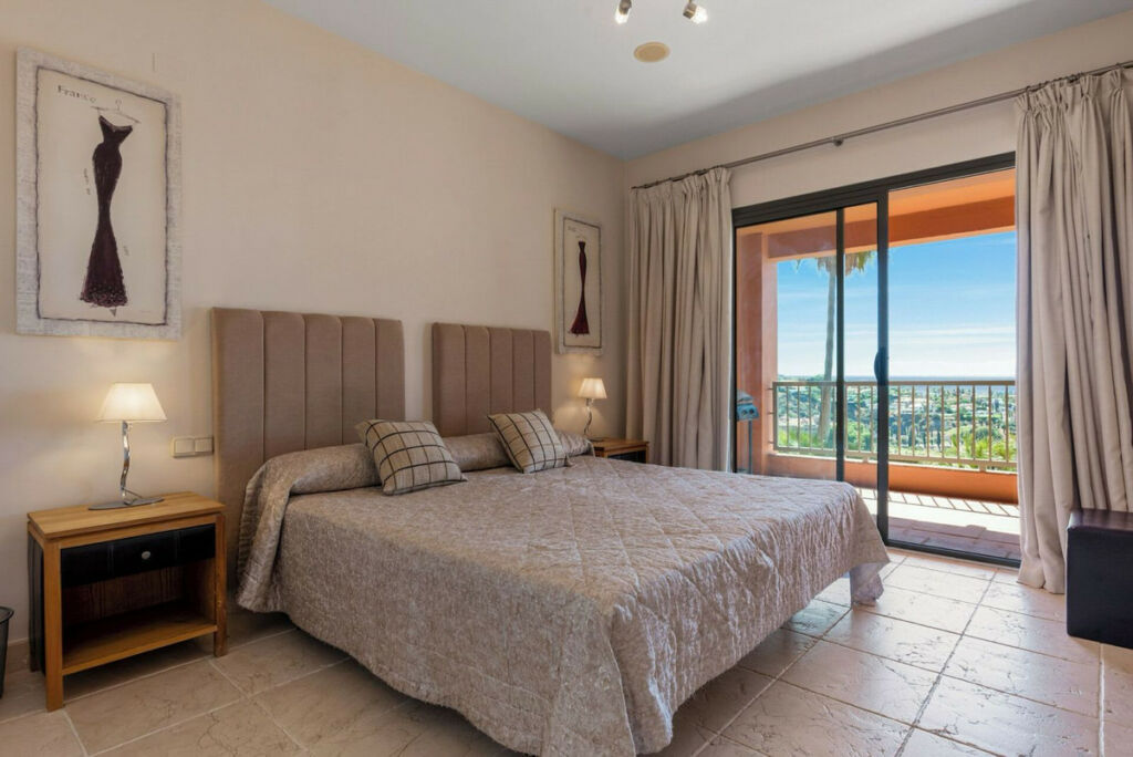 Middle Floor Apartment Los Flamingos Málaga - image 16