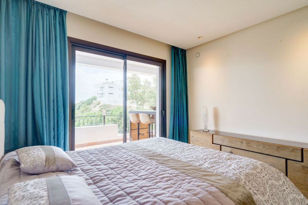 Middle Floor Apartment La Quinta Málaga - image 16
