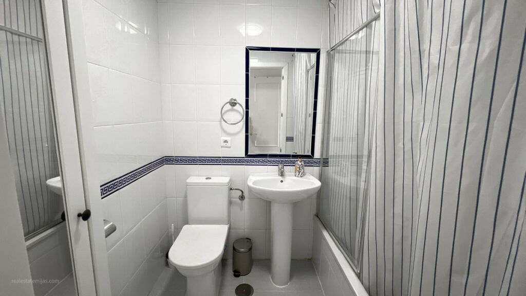 Ground Floor Apartment La Cala de Mijas Málaga - image 16