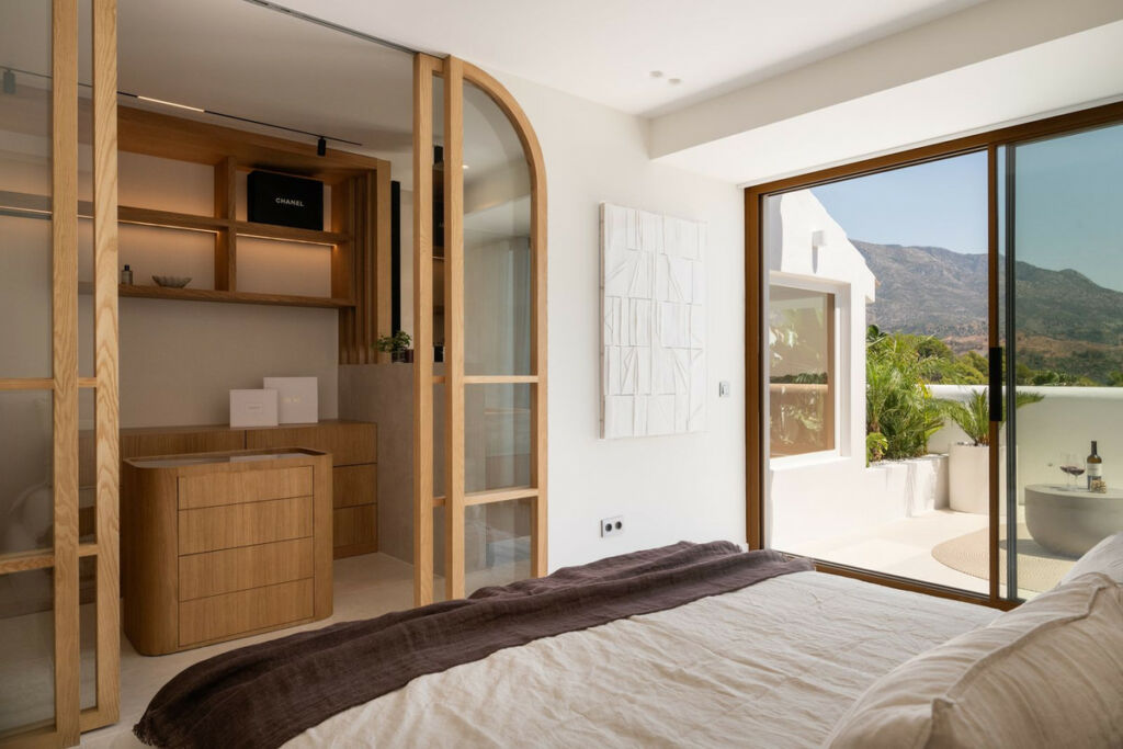 Townhouse Nueva Andalucía Málaga - image 16