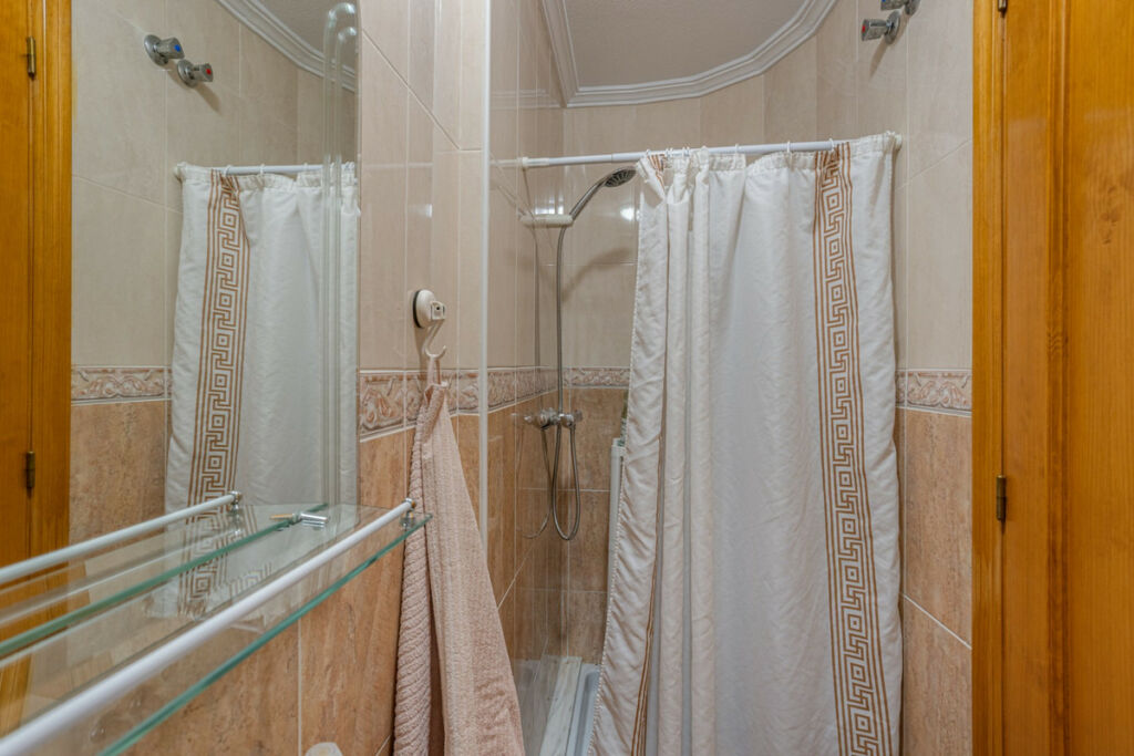 Semi-Detached House Playa Golf Alicante - image 16