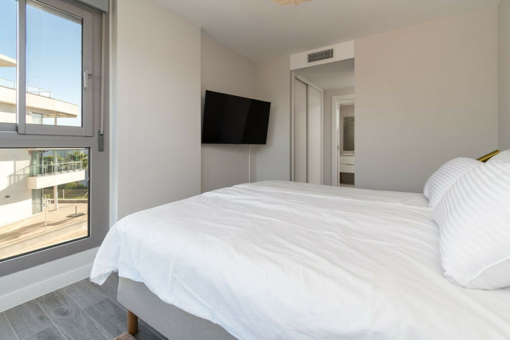 Middle Floor Apartment El Chaparral Málaga - image 16