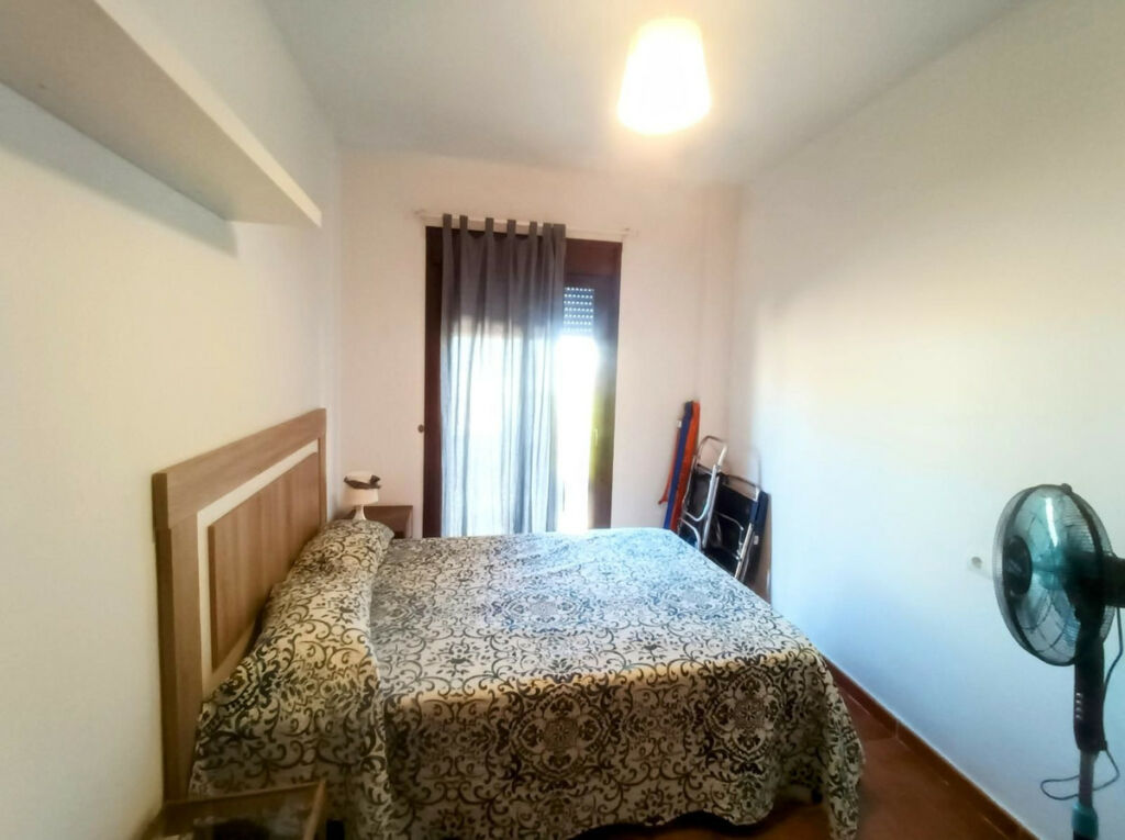 Middle Floor Apartment Las Lagunas Málaga - image 16