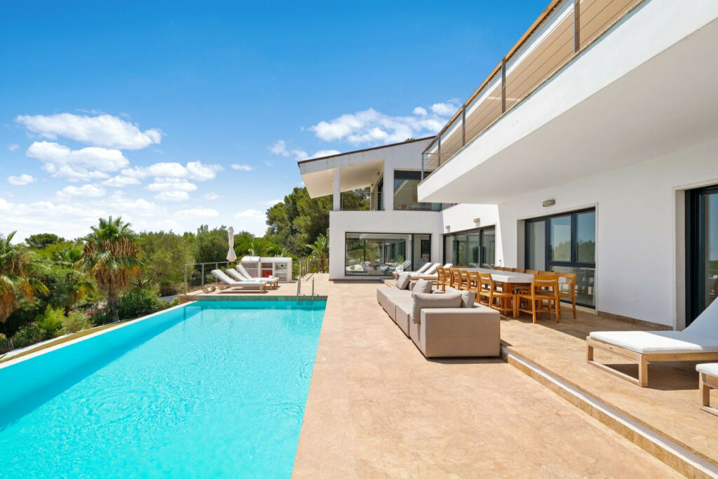 Detached Villa Sotogrande Cádiz - image 16