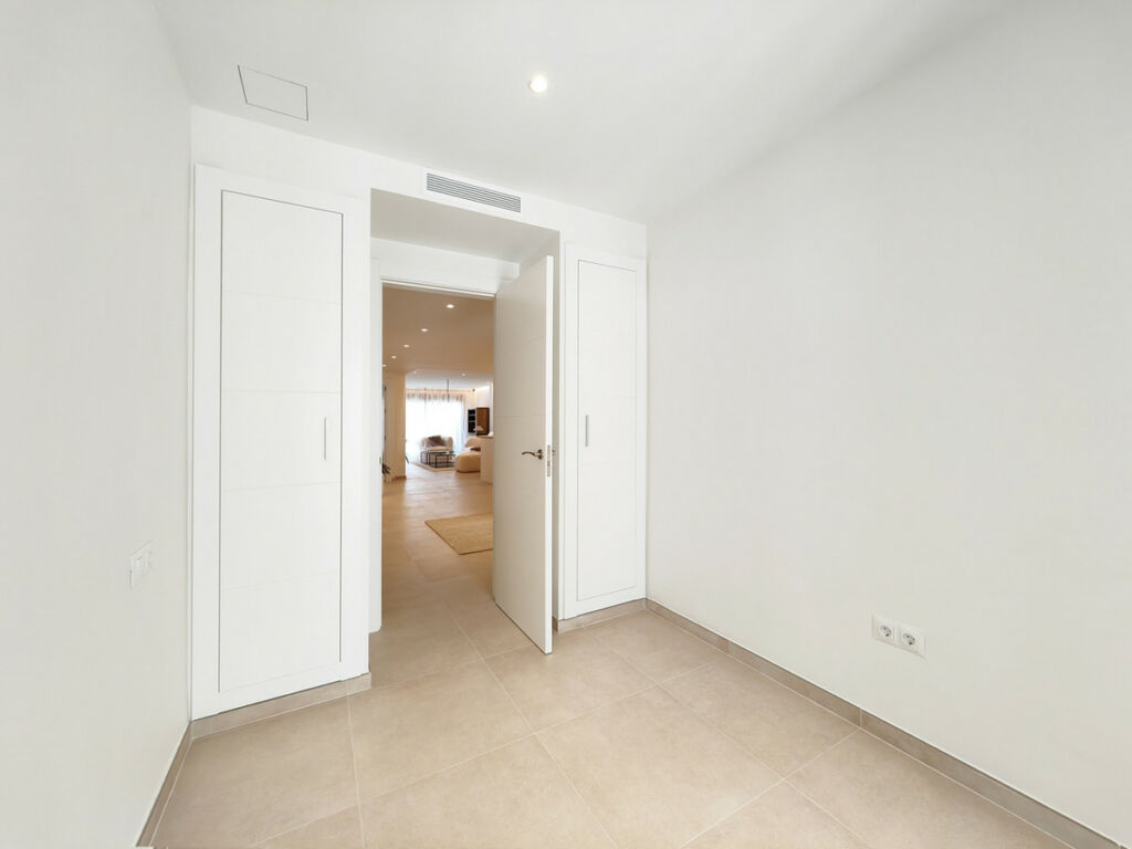 Ground Floor Apartment Nueva Andalucía Málaga - image 16