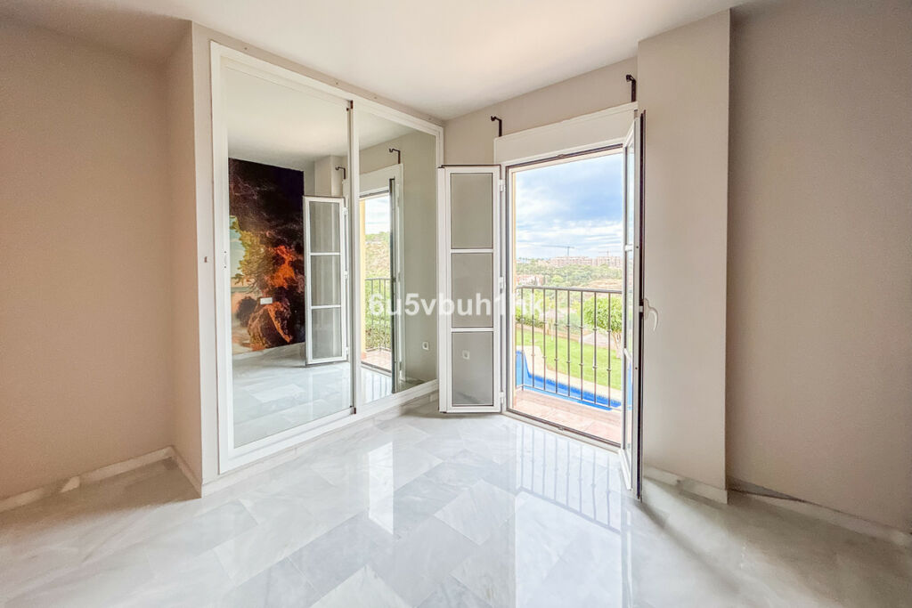 Ground Floor Apartment El Faro Málaga - image 16