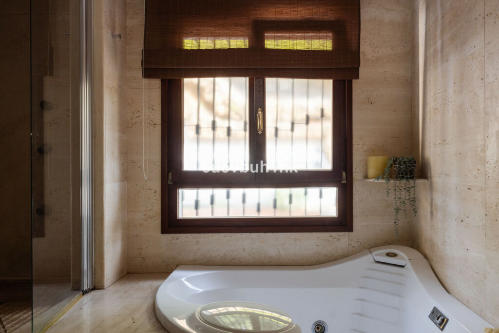 Detached Villa Málaga Málaga - image 17