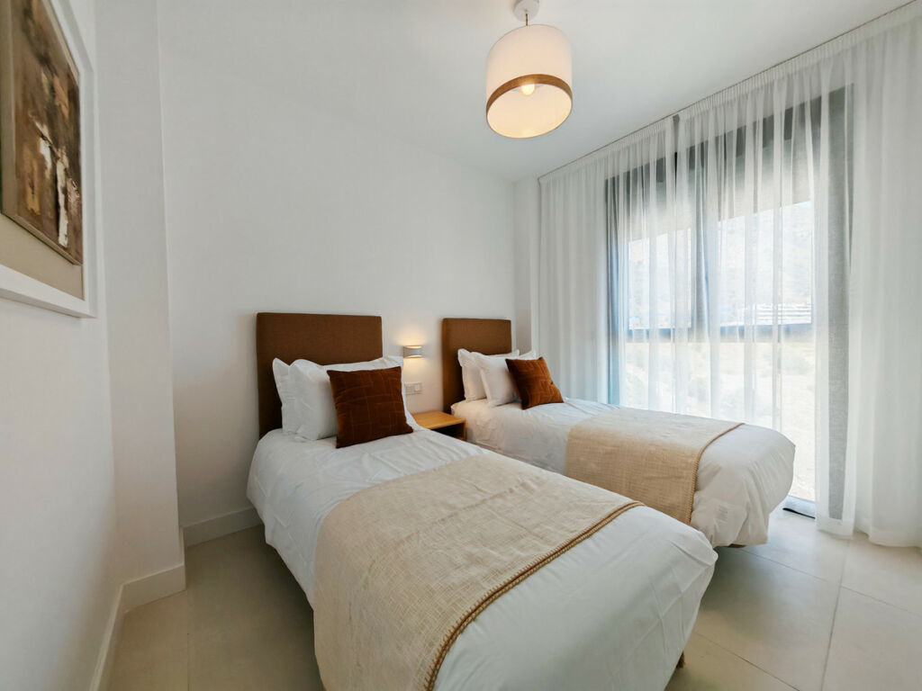 Middle Floor Apartment Fuengirola Málaga - image 16