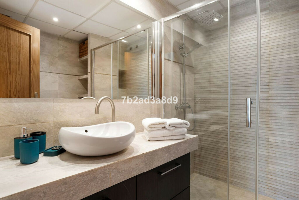 Ground Floor Apartment Selwo Málaga - image 16