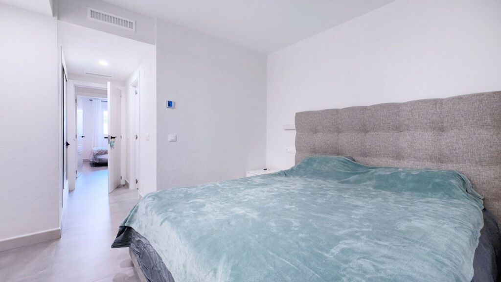 Ground Floor Apartment El Paraiso Málaga - image 16