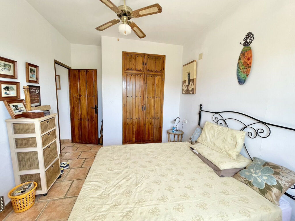 Detached Villa Periana Málaga - image 16