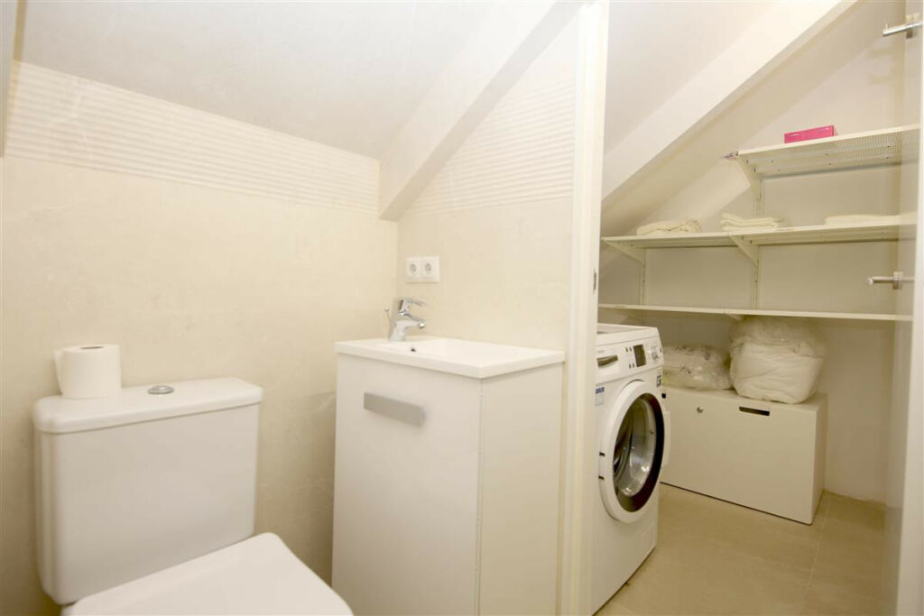 Penthouse Estepona Málaga - image 16