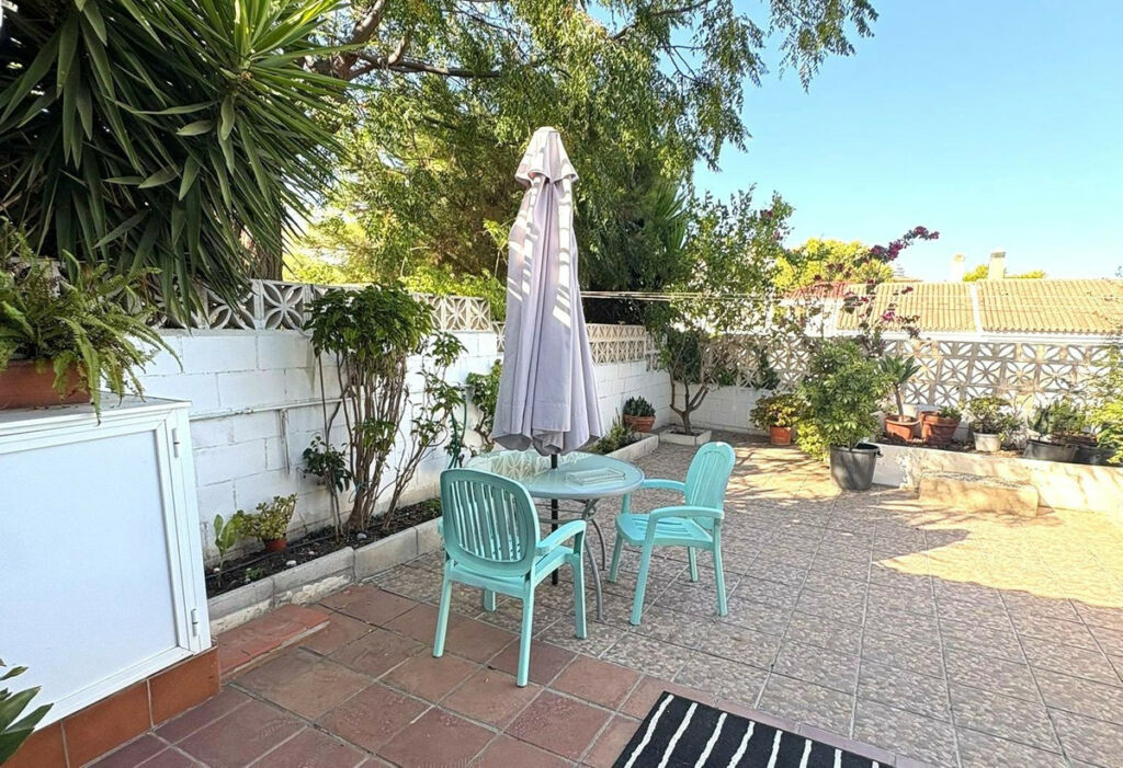 Townhouse Arroyo de la Miel Málaga - image 16