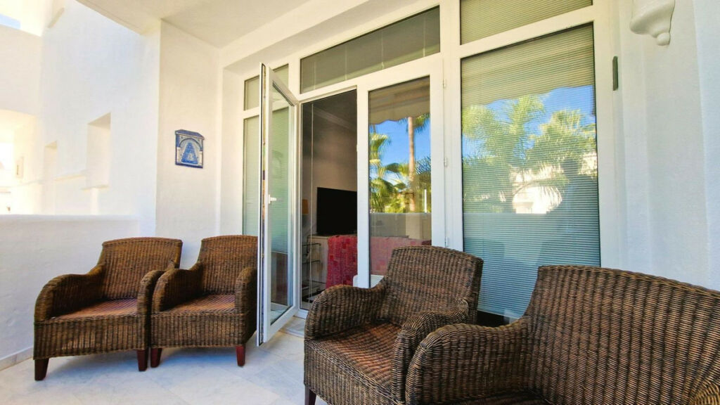Middle Floor Apartment The Golden Mile Málaga - image 16