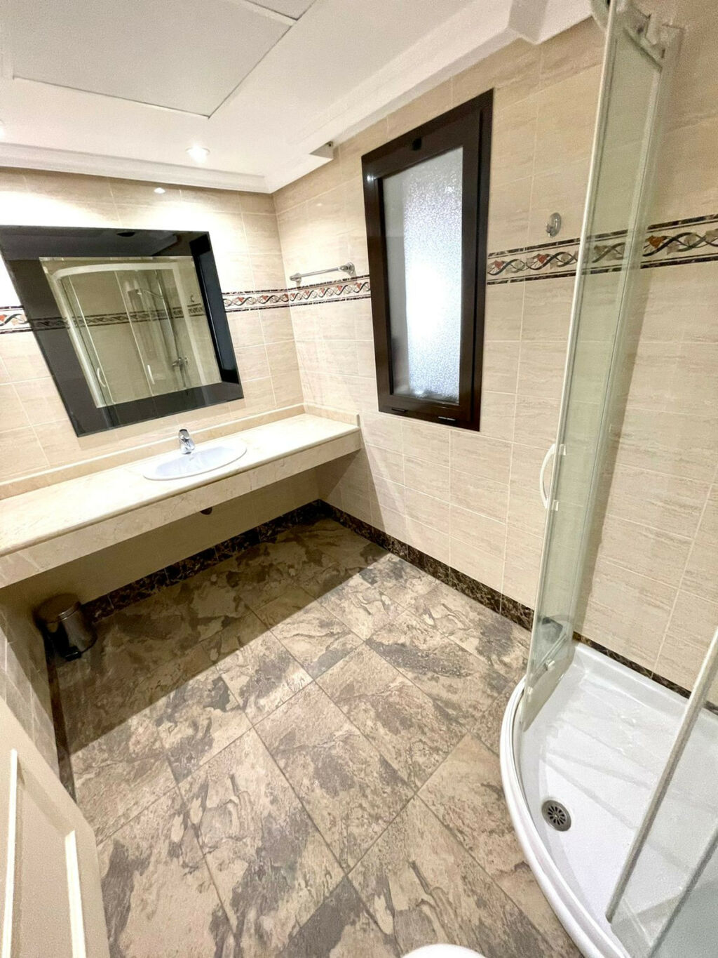 Ground Floor Apartment Benahavís Málaga - image 16