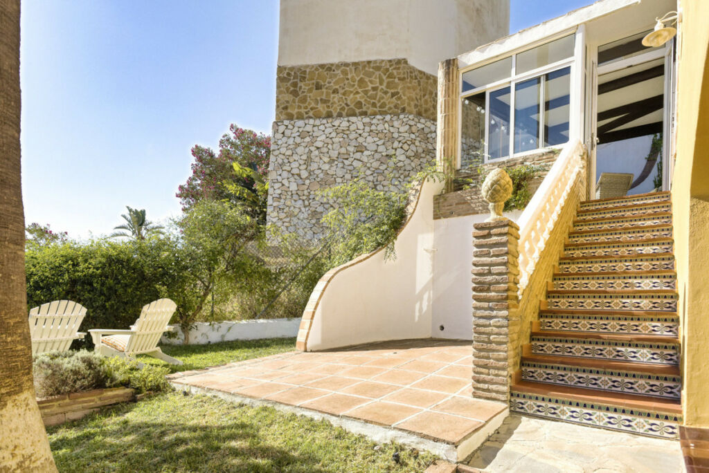 Detached Villa Torremuelle Málaga - image 16