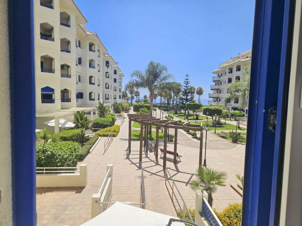 Middle Floor Apartment San Luis de Sabinillas Málaga - image 16