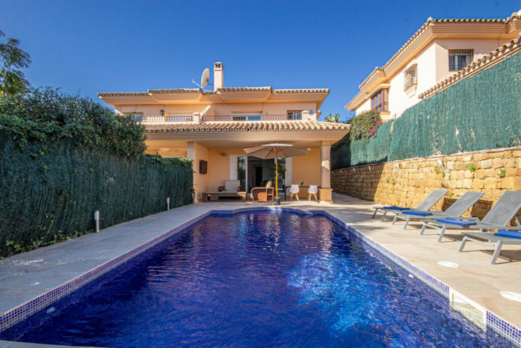 Semi-Detached House Riviera del Sol Málaga - image 16