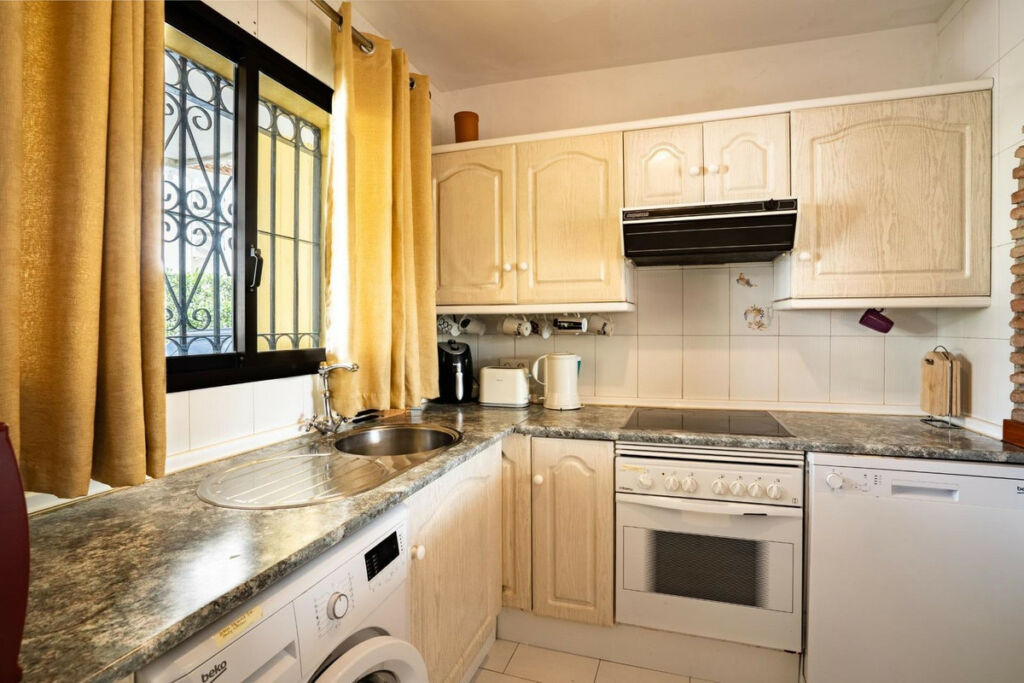 Duplex Calahonda Málaga - image 16