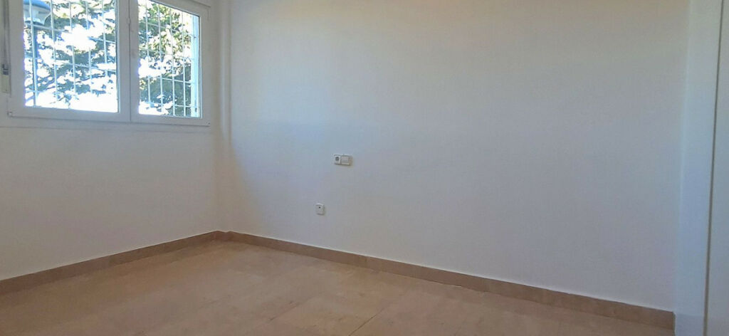 Ground Floor Apartment La Duquesa Málaga - image 16