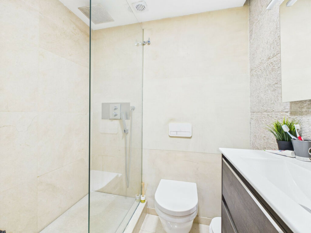 Townhouse Estepona Málaga - image 16