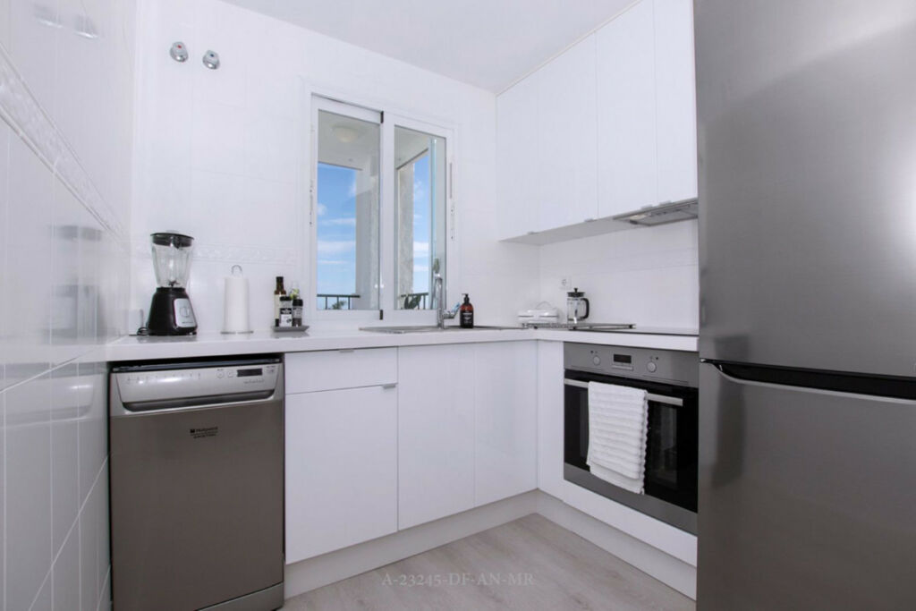 Middle Floor Apartment Miraflores Málaga - image 16