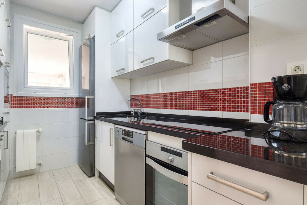 Middle Floor Apartment Los Boliches Málaga - image 16