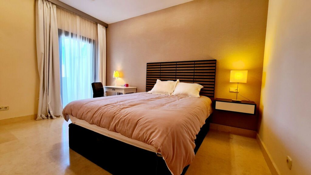 Middle Floor Apartment Benahavís Málaga - image 19