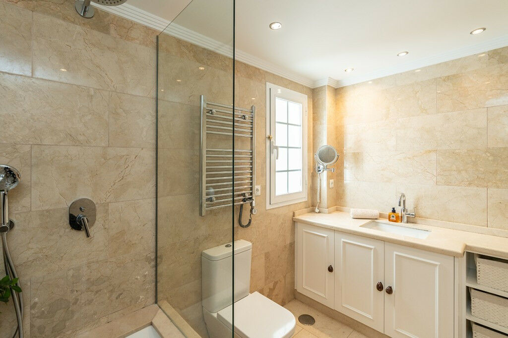 Townhouse Riviera del Sol Málaga - image 16