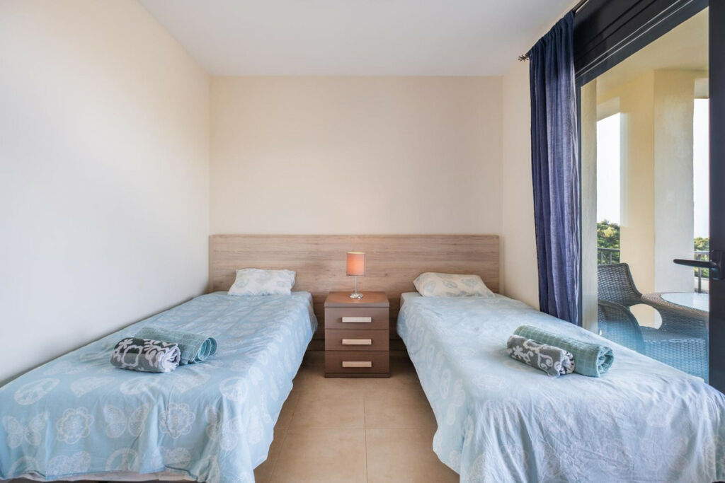 Middle Floor Apartment Altos de los Monteros Málaga - image 16