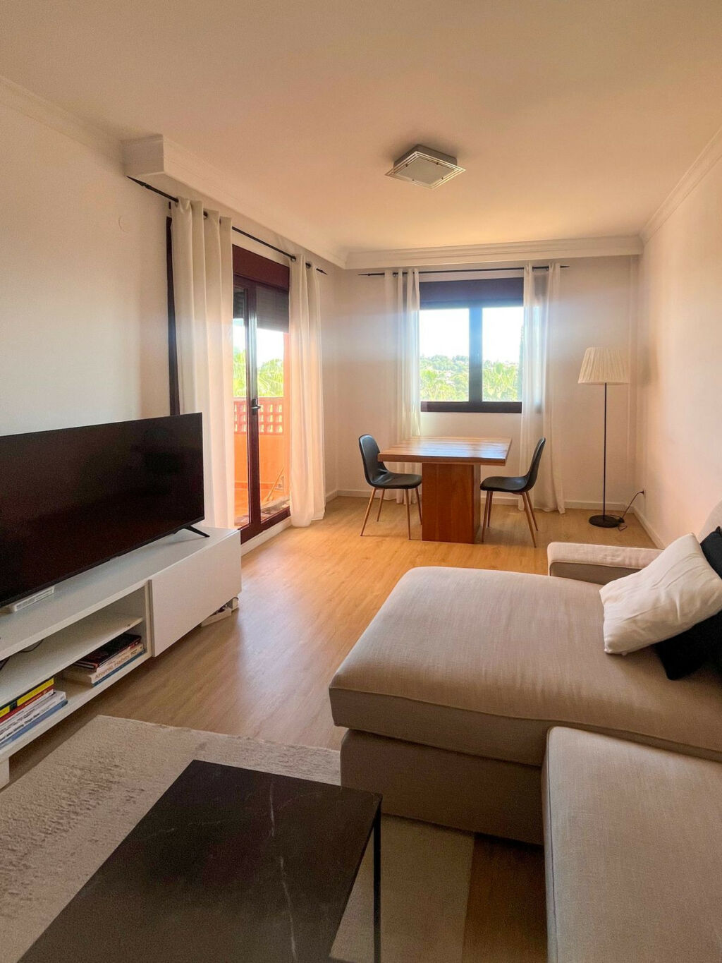 Top Floor Apartment El Paraiso Málaga - image 16