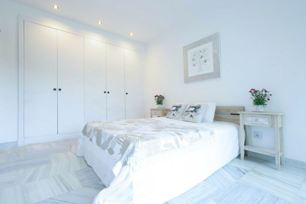 Detached Villa Benahavís Málaga - image 15