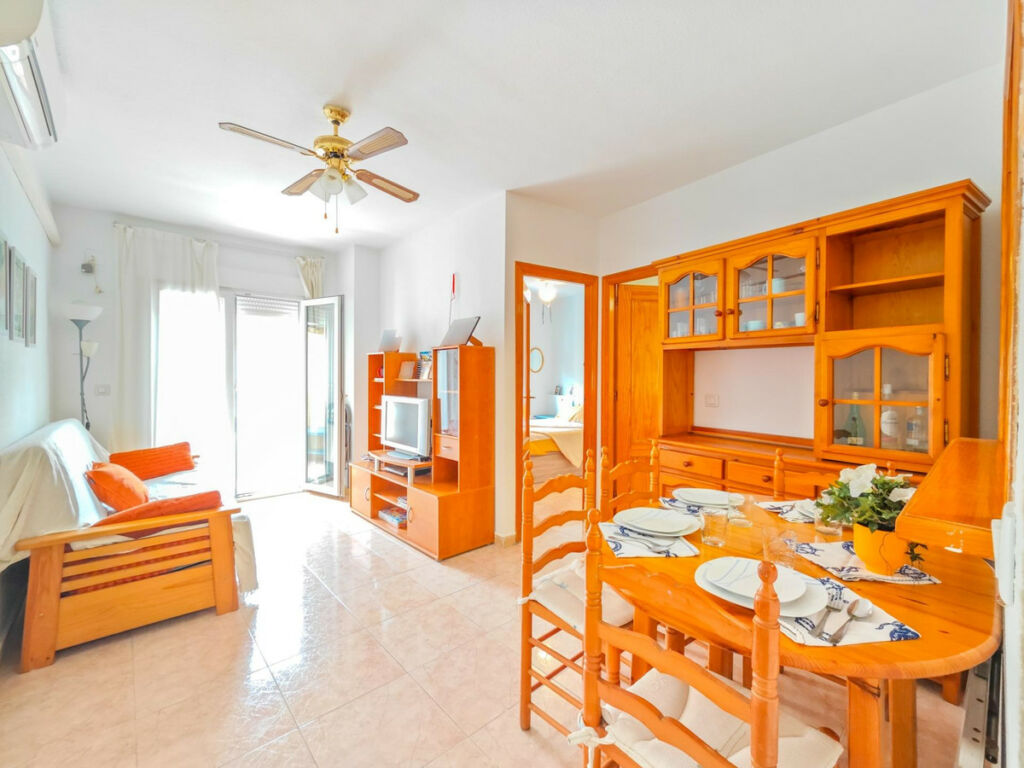 Middle Floor Apartment Parque de las Naciones Alicante - image 3