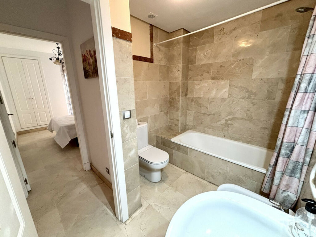 Ground Floor Apartment Estepona Málaga - image 16