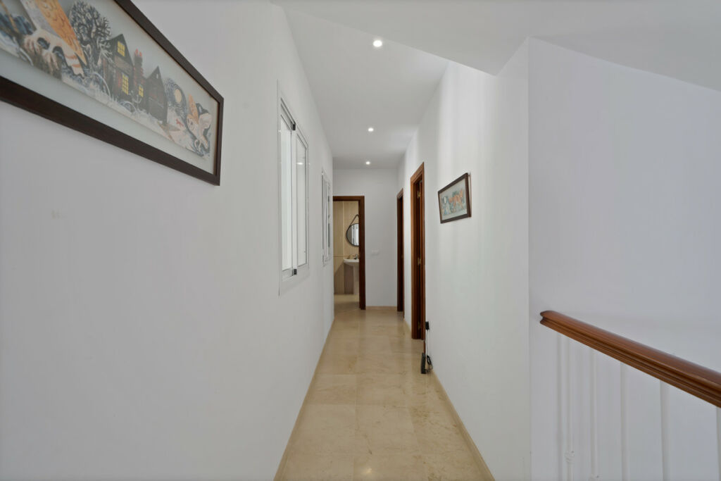 Detached Villa Torremuelle Málaga - image 16