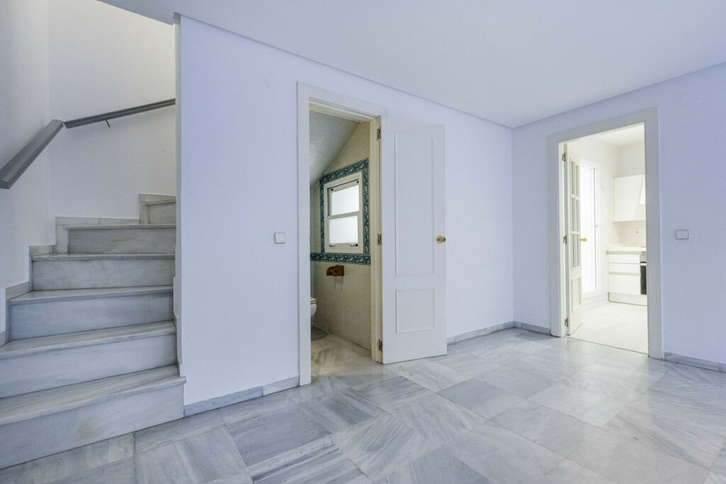Duplex Marbella Málaga - image 16