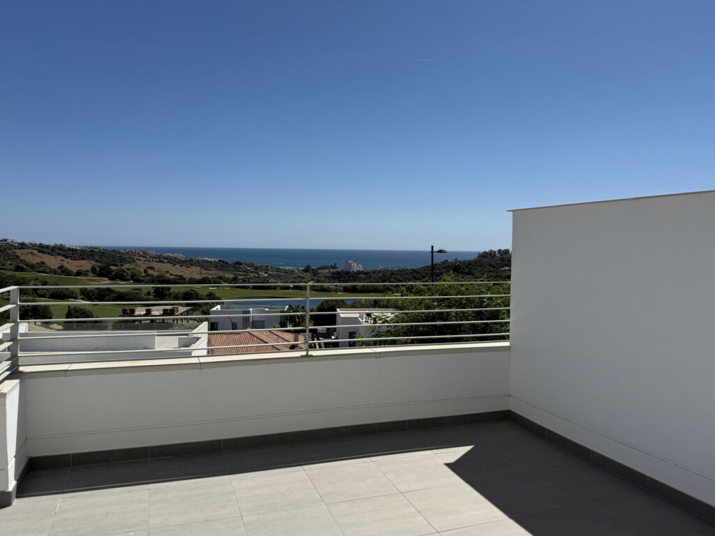 Middle Floor Apartment Estepona Málaga - image 16