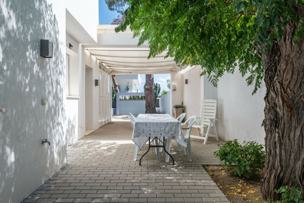 Detached Villa Marbella Málaga - image 16