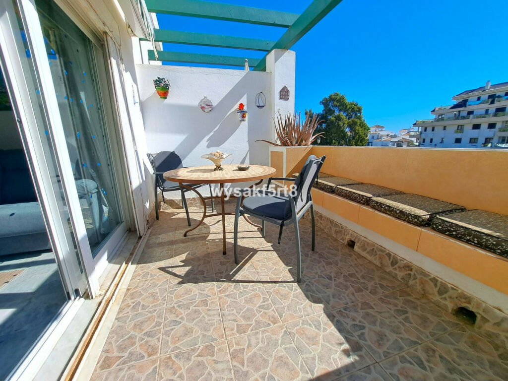 Middle Floor Apartment La Duquesa Málaga - image 16