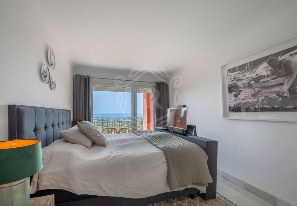 Duplex Monte Halcones Málaga - image 16