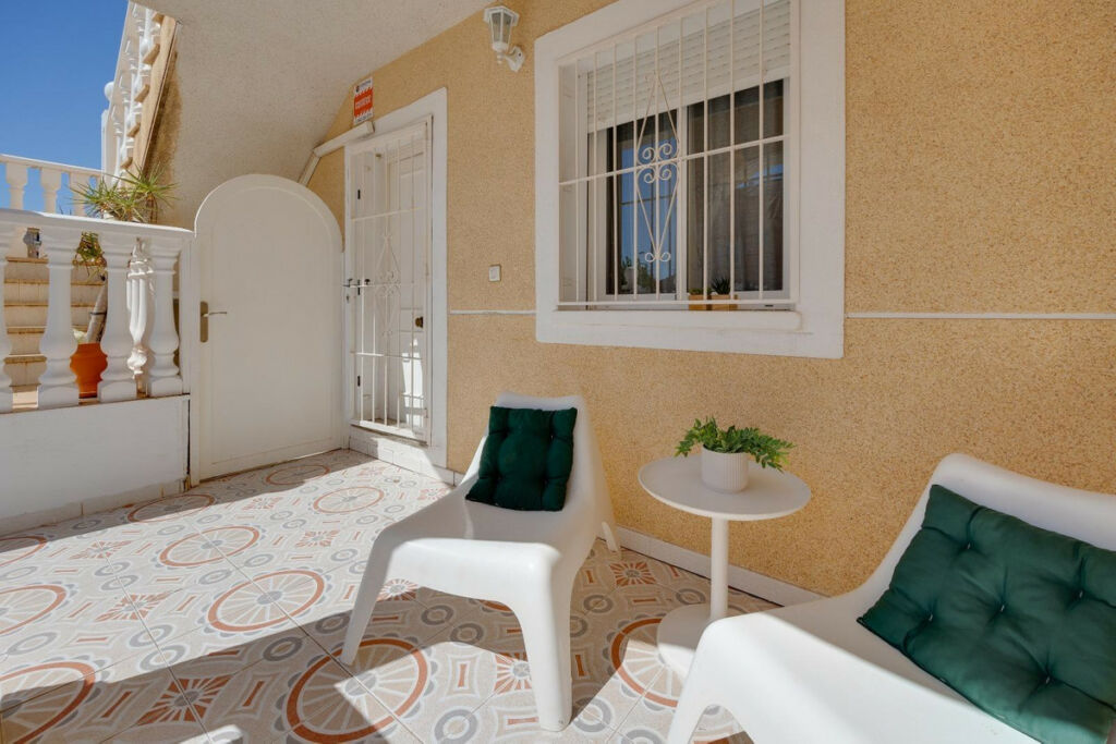 Bungalow Torrevieja Alicante - image 16
