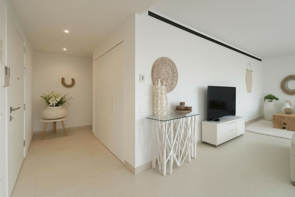 Middle Floor Apartment Higueron Málaga - image 16