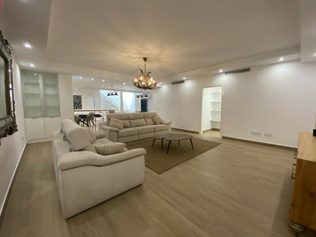 Detached Villa Dehesa de Campoamor Alicante - image 16