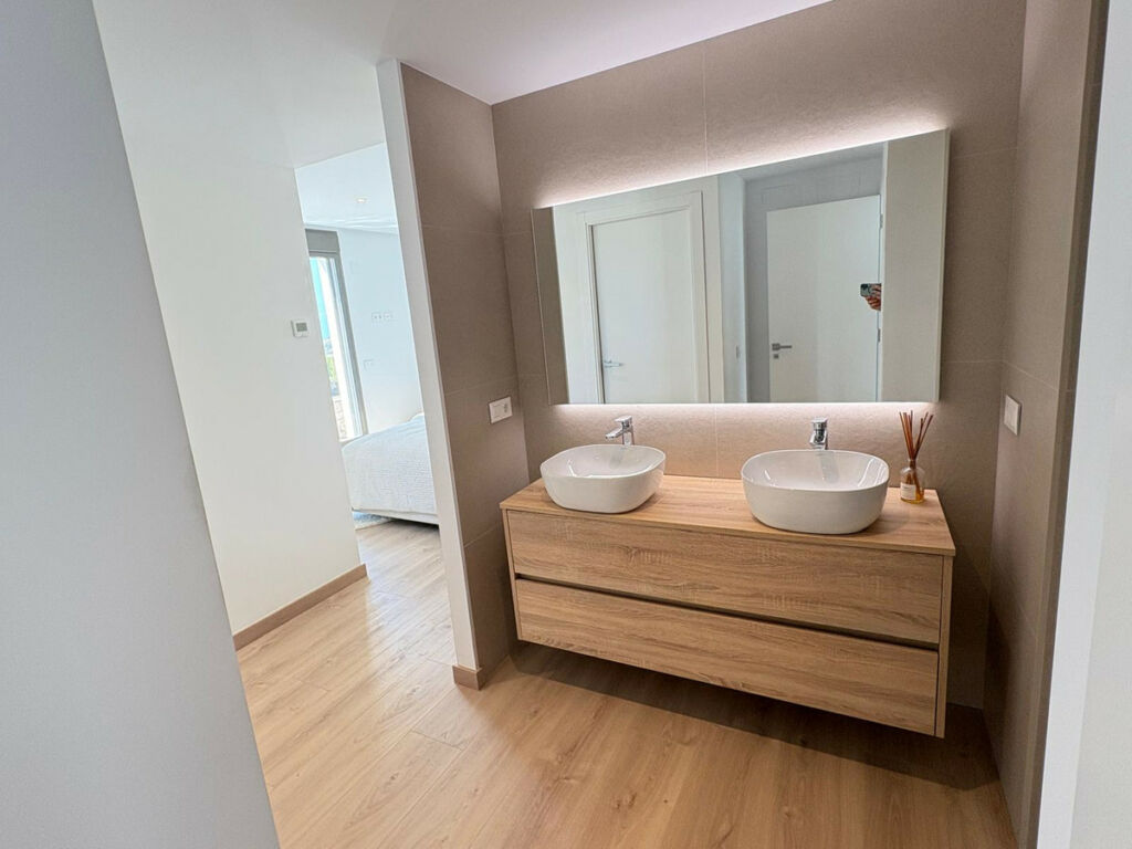 Detached Villa Finestrat Alicante - image 16