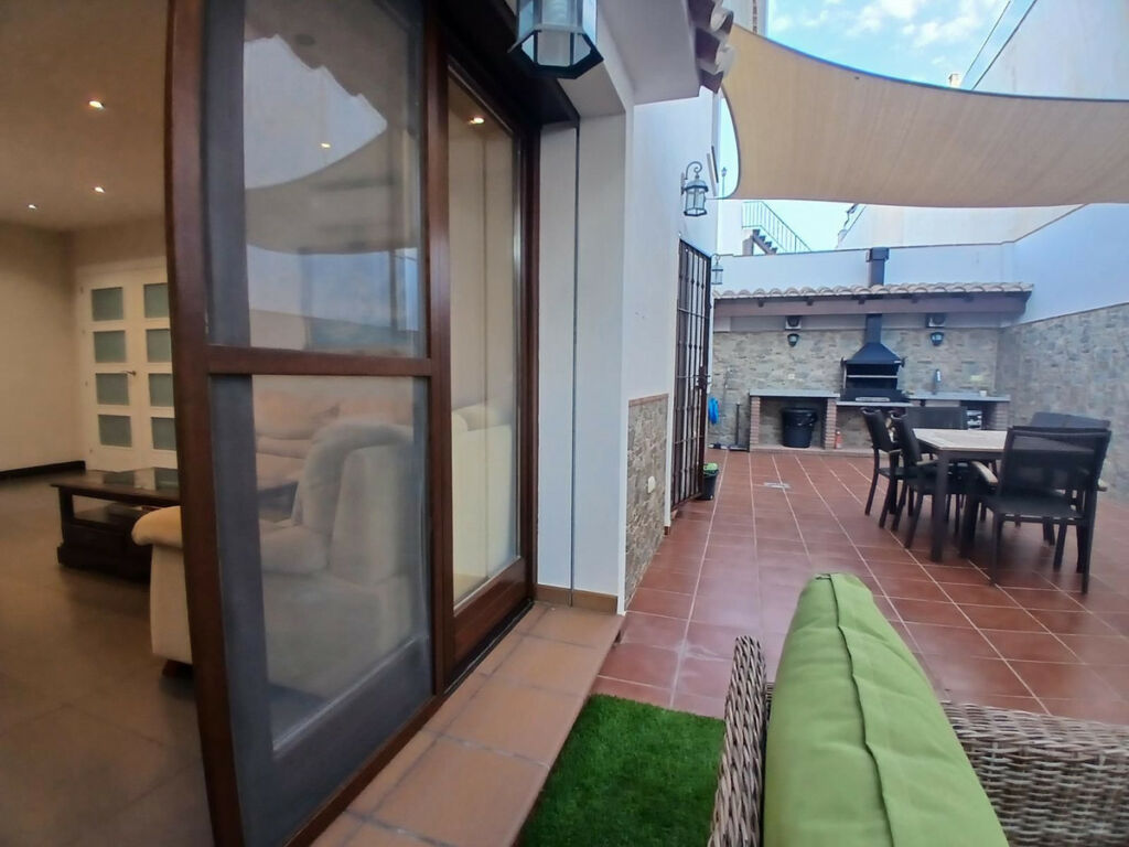 Detached Villa Los Pacos Málaga - image 6