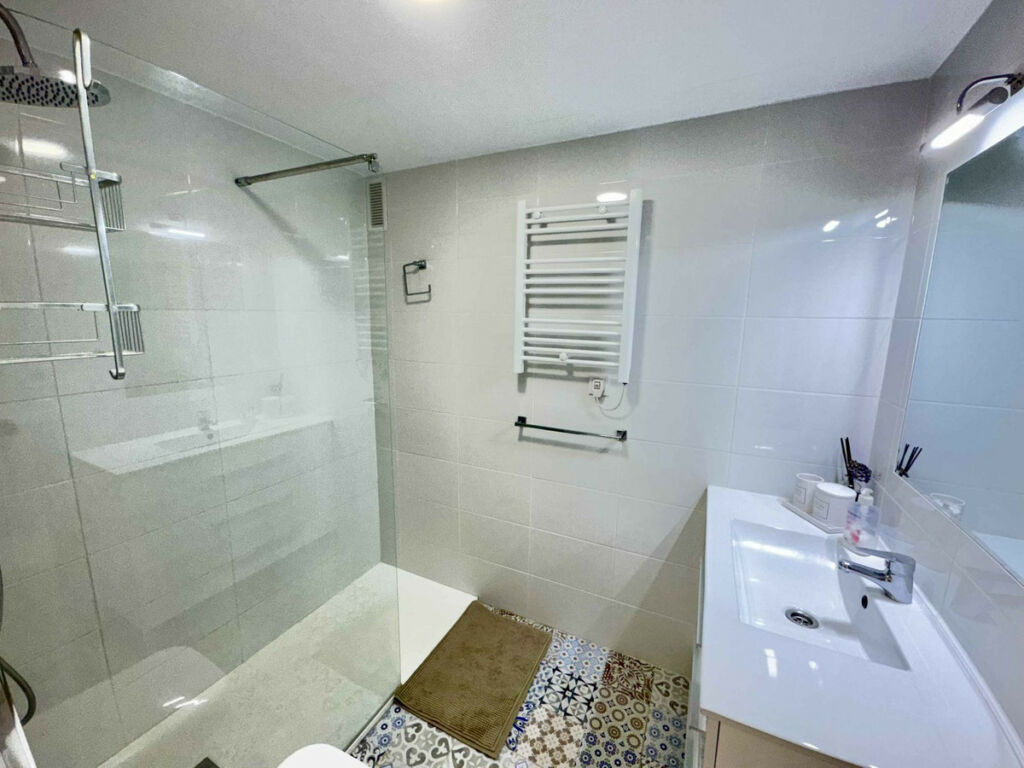 Middle Floor Apartment Riviera del Sol Málaga - image 16