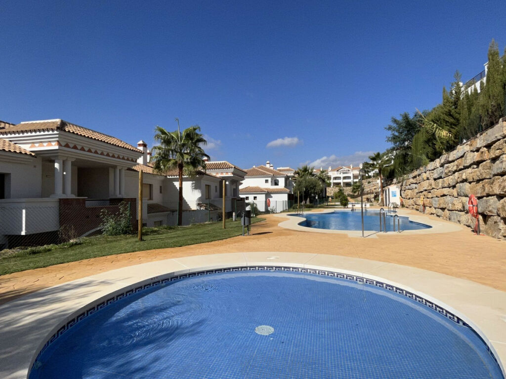 Middle Floor Apartment Casares Playa Málaga - image 16