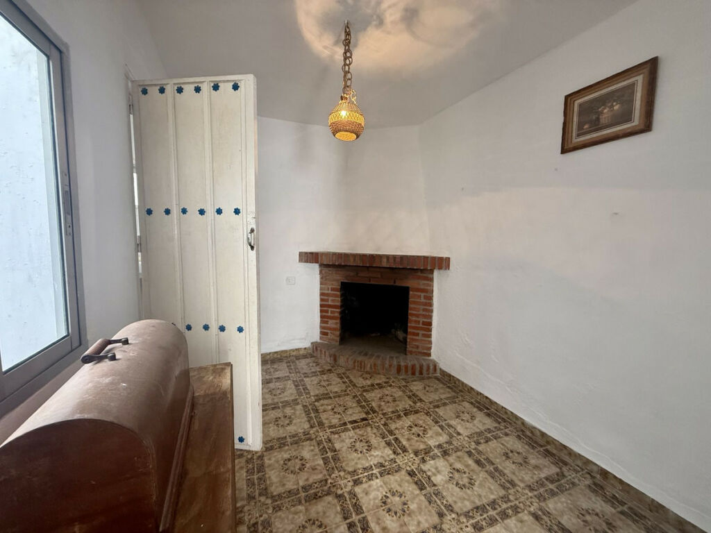 Townhouse Frigiliana Málaga - image 16