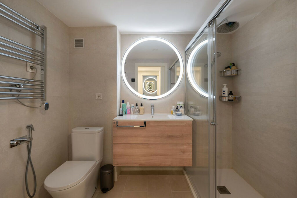 Middle Floor Apartment Estepona Málaga - image 16